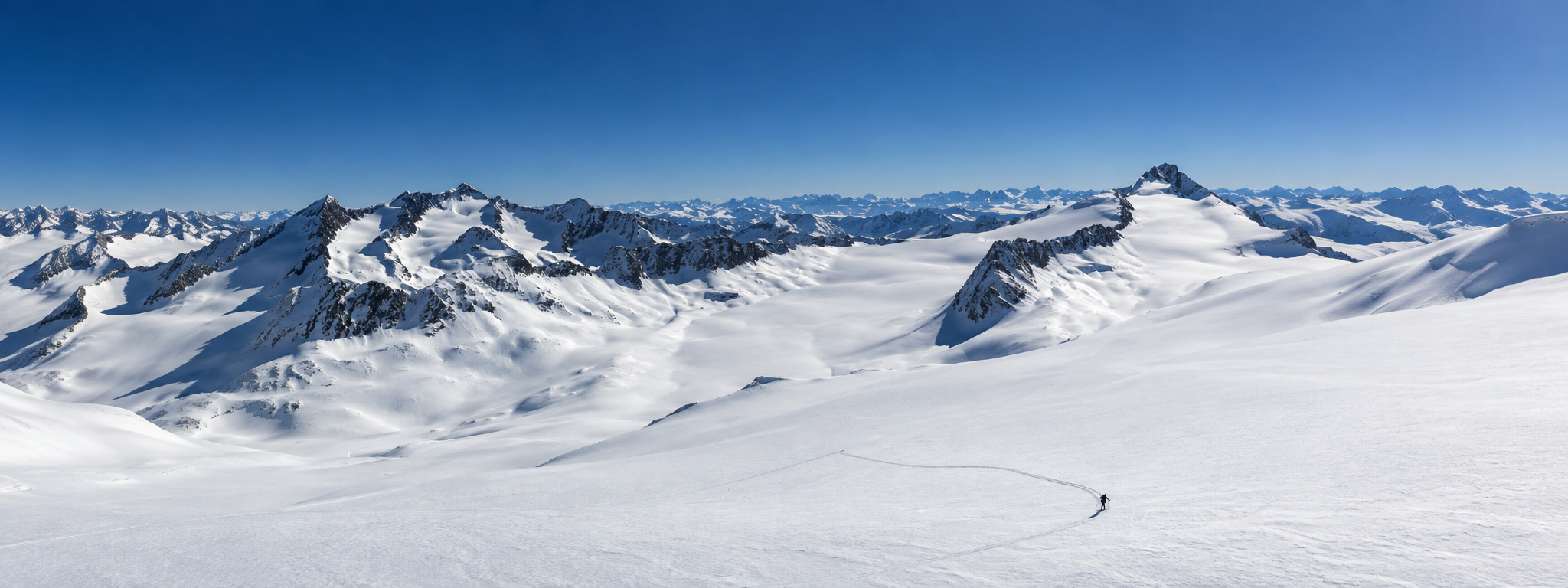 Schalfkogel ski tour in the Ötztal Alps – view 1